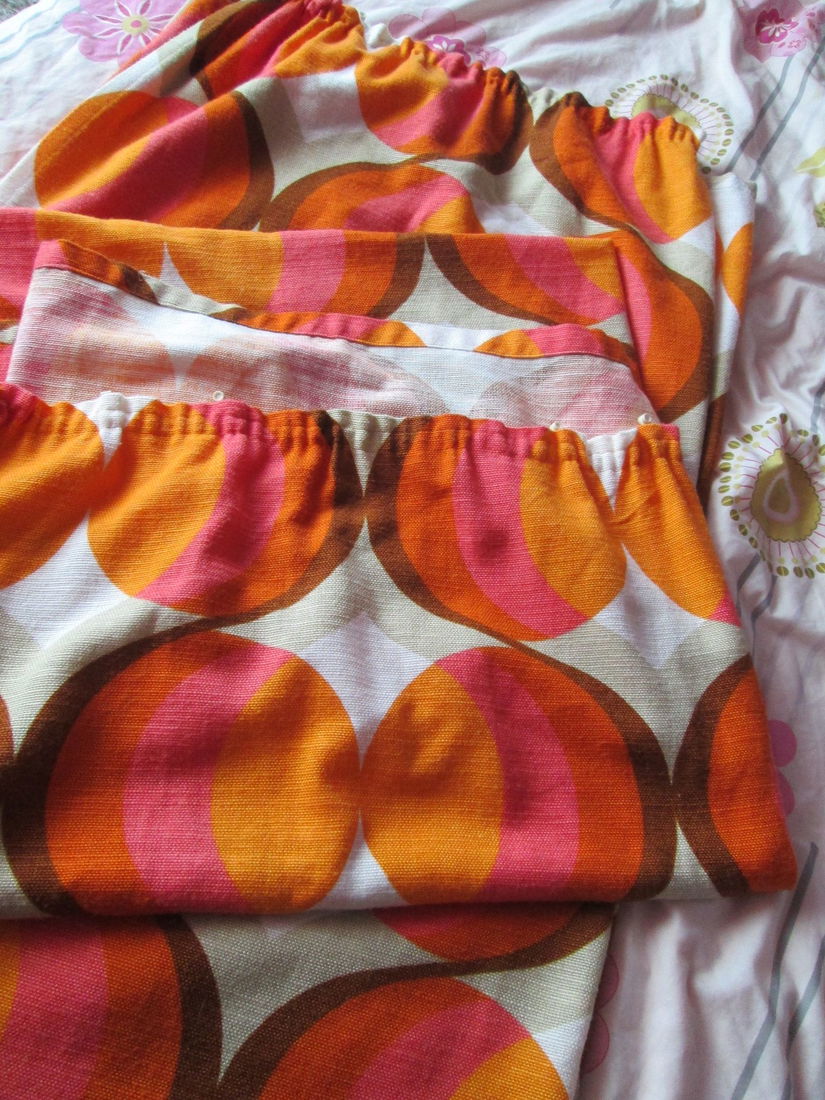 pereche draperii colorate