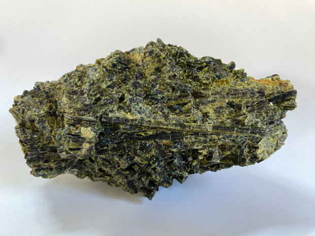 Turmalina Verde - Specimen piatra bruta