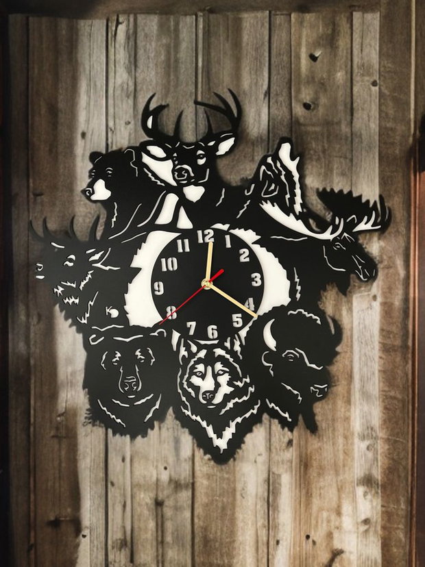 Ceas Personalizat pentru Vânător Decor Animale din Pădure