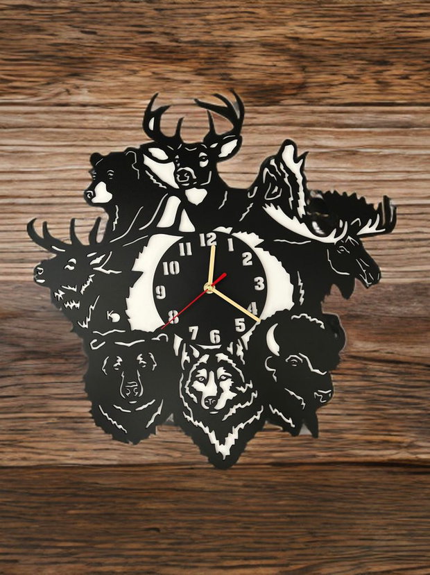 Ceas Personalizat pentru Vânător Decor Animale din Pădure