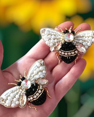 Broșă albină - Luxe Bee