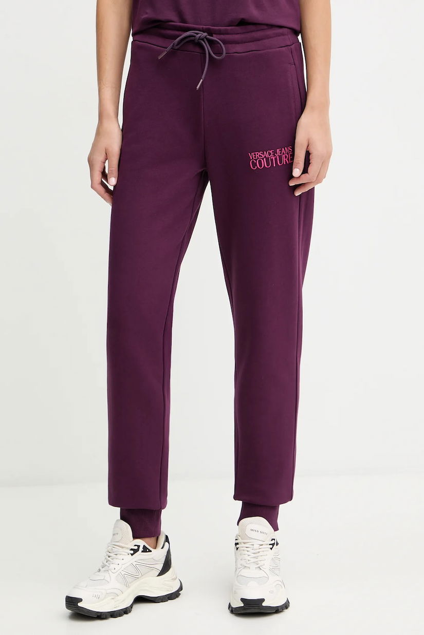 Versace Jeans Couture pantaloni de trening din bumbac culoarea bordo, cu imprimeu, 79HAAT06 CF01T