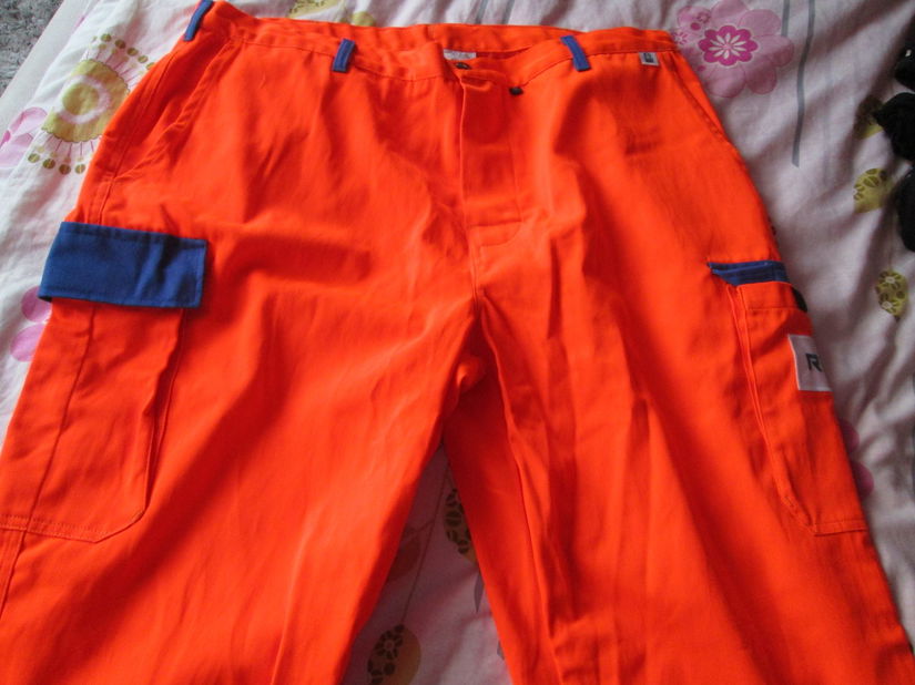 pantaloni de lucru impecabili 56