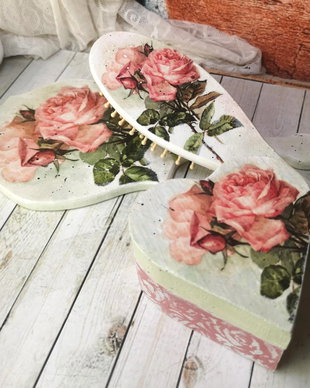 Set elegant pentru frumusete cu trandafiri vintage