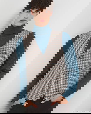 Medicine vesta culoarea maro