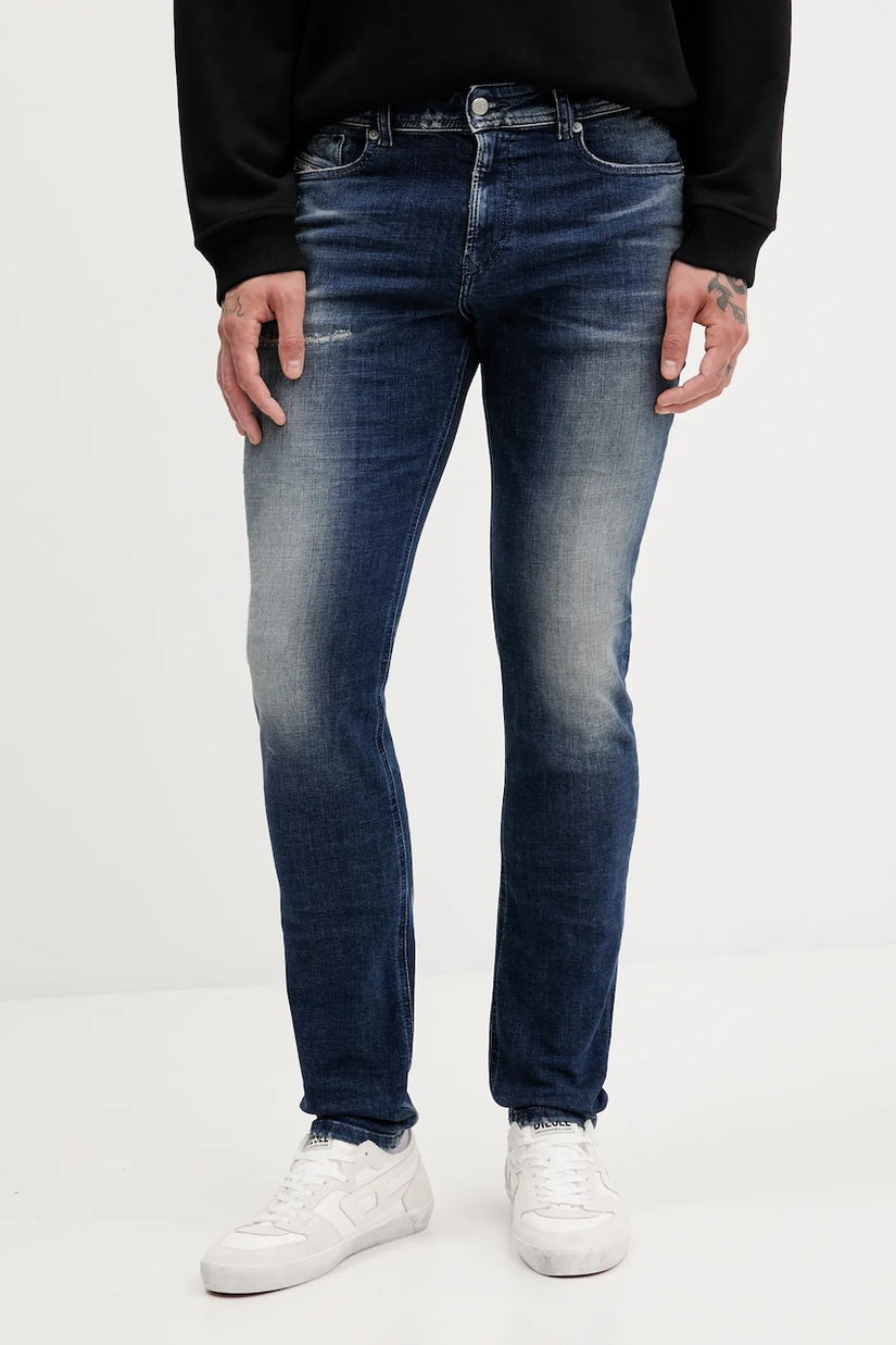 Diesel jeans 1979 SLEENKER L.32 A03594.09L97