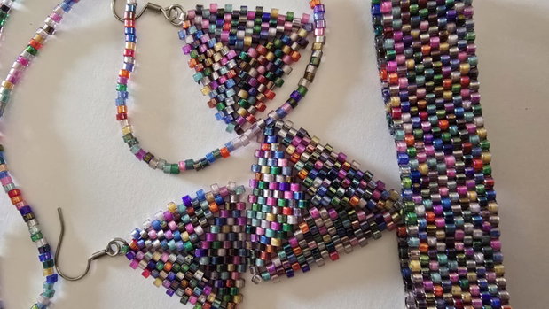 Prismatic Dreams Set din mărgele