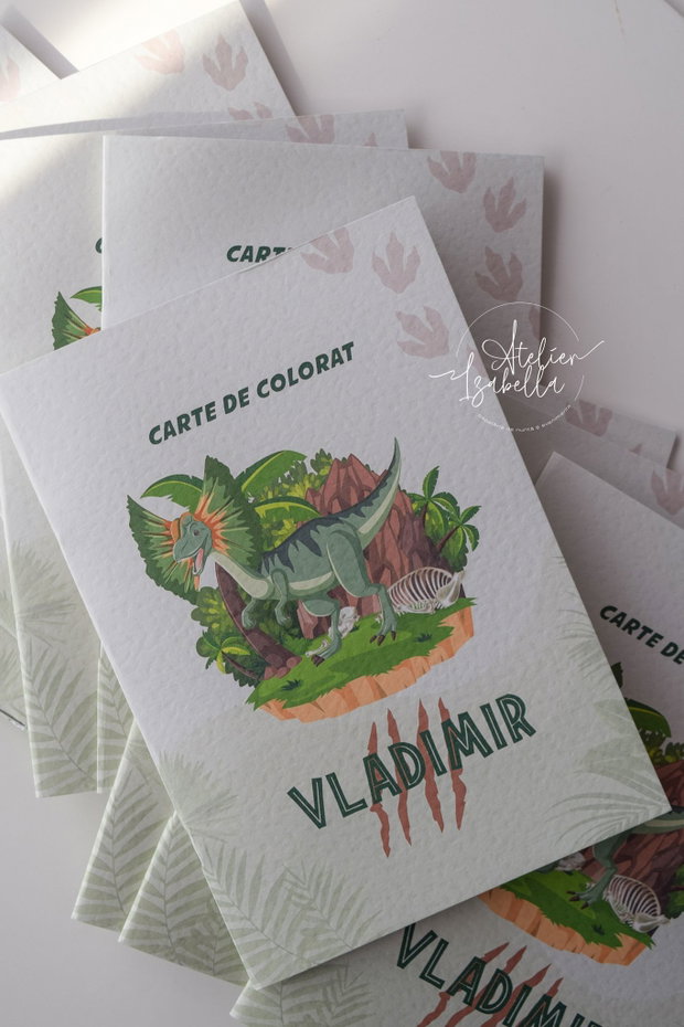 Carte de colorat personalizată Dinozauri
