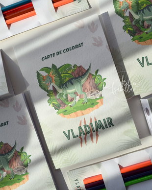 Carte de colorat personalizată Dinozauri