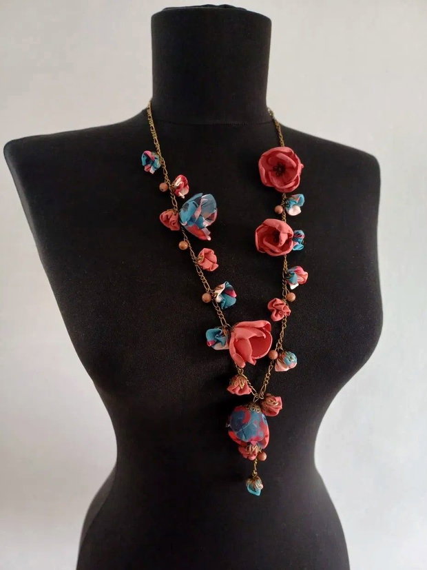 Colier floral lung