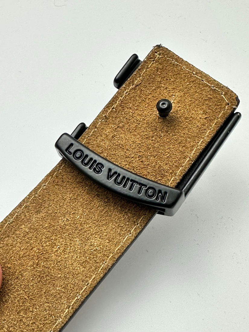 Curea Louis Vuitton