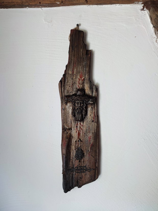 Decorațiune Rustică Unicat Cruce pe Lemn Recuperat