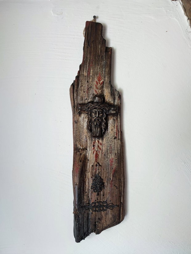 Decorațiune Rustică Unicat Cruce pe Lemn Recuperat