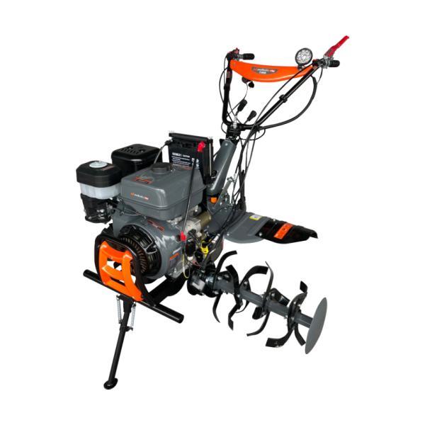 Motocultor T1400 Evotools PLUS cu Motor Benzină 14CP, Freze Regabile, Priza de Putere și Roți de Transport