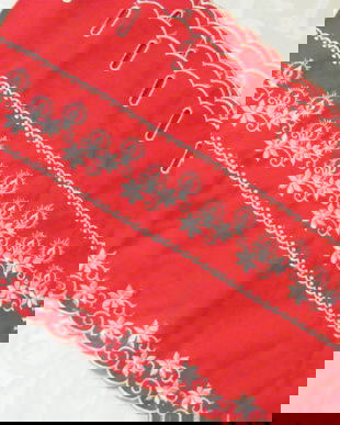 Perdeluta model Craciun-brodata