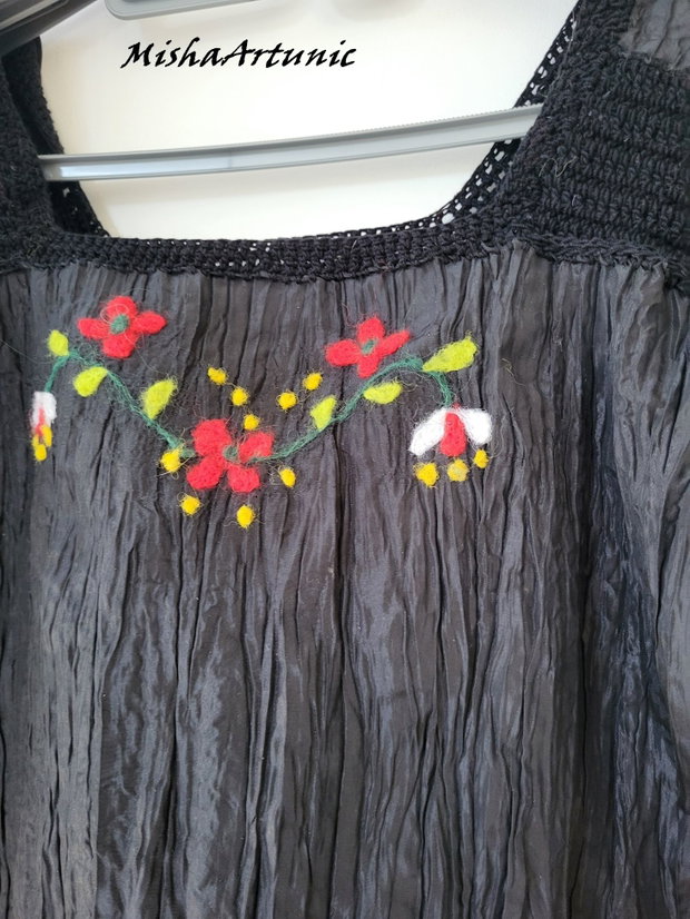 VANDUT Bluza cu motiv floral impaslit