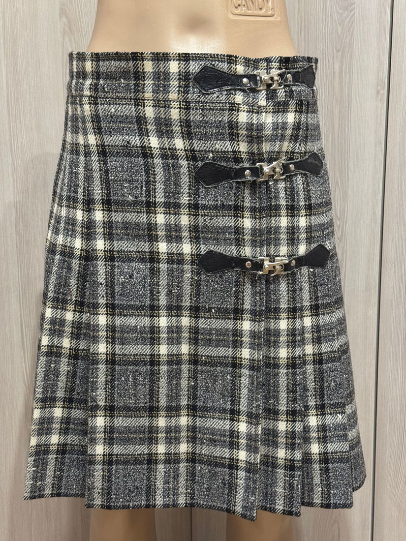 FUSTA DEOSEBITA COMBINATIE LANA SI PIELE ,MARIME 44 MADE IN ITALY