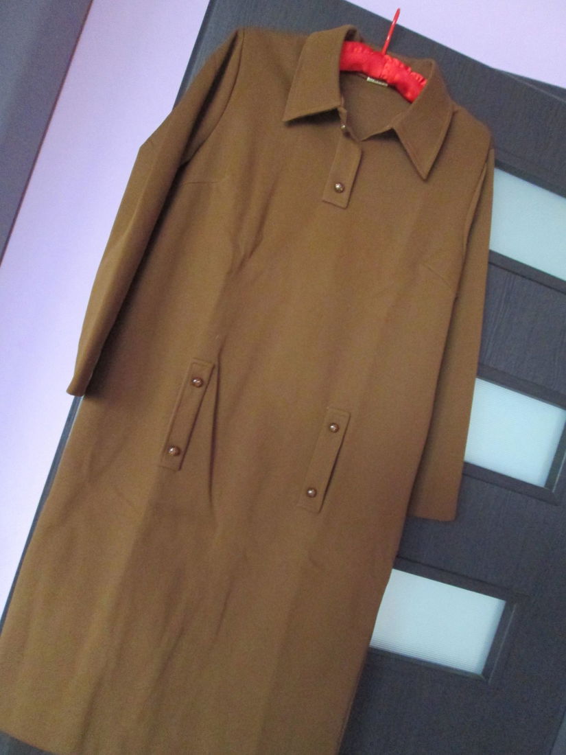rochie maro  dreapta 40