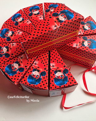 Cutii felie de tort Miraculous Ladybug