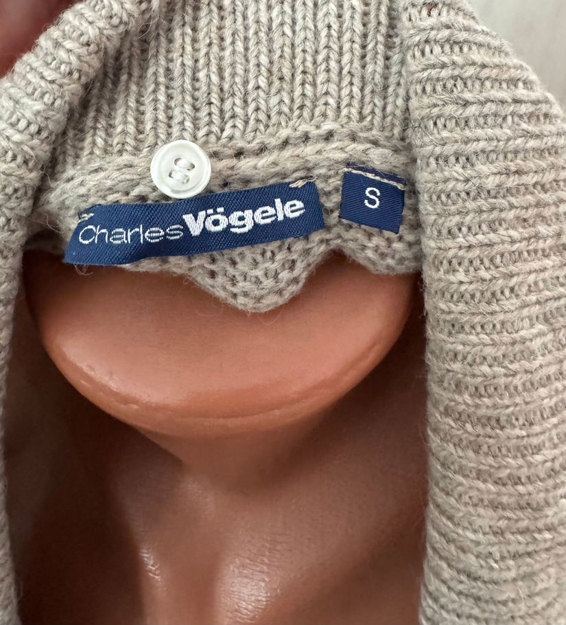 SPLENDID PONCHO CHARLES VOGELE GULER BLANA INCHIDERE FERMOAR