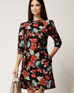 Rochie scurta neagra din stofa cu flori rosii si funda pe umar