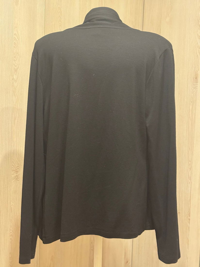 CARDIGAN  MODEL DEOSEBIT VASCOZA MARIME 40 D,14GB