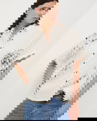 Medicine camasa culoarea bej