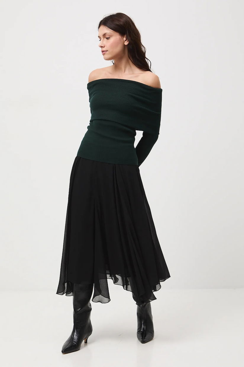 Medicine fusta culoarea negru