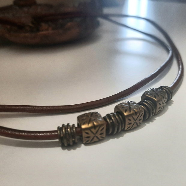 Choker din piele pentru barbati