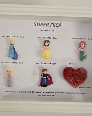 Tablou Personalizat Fiica 5 SuperEroi si o inima licheni, Box