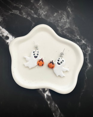 Cercei din lut polimeric GHOSTLY HUG #C0305