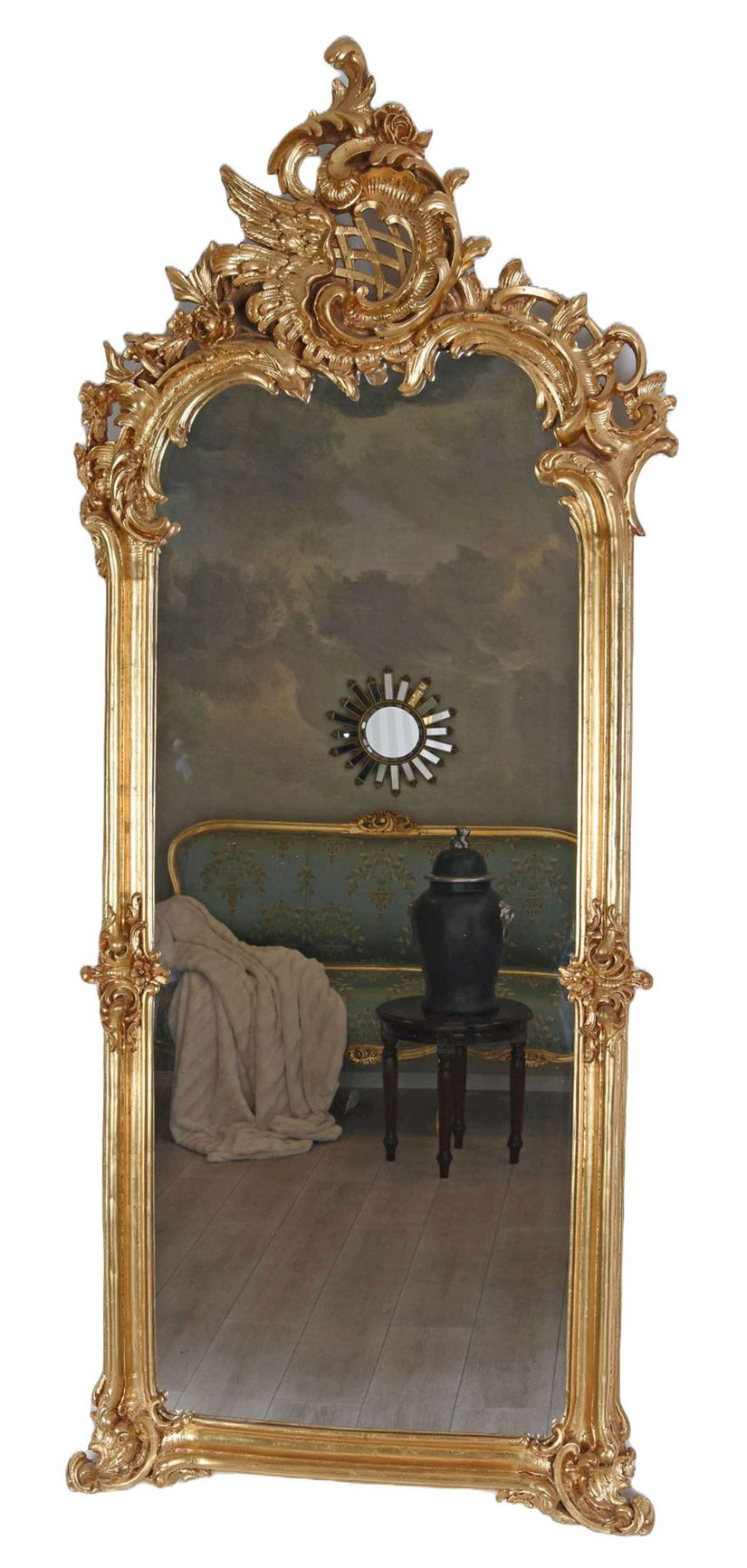 Oglinda Rococo cu o rama aurie