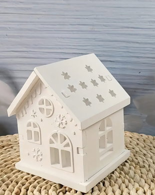 Căsuță din praf ceramic