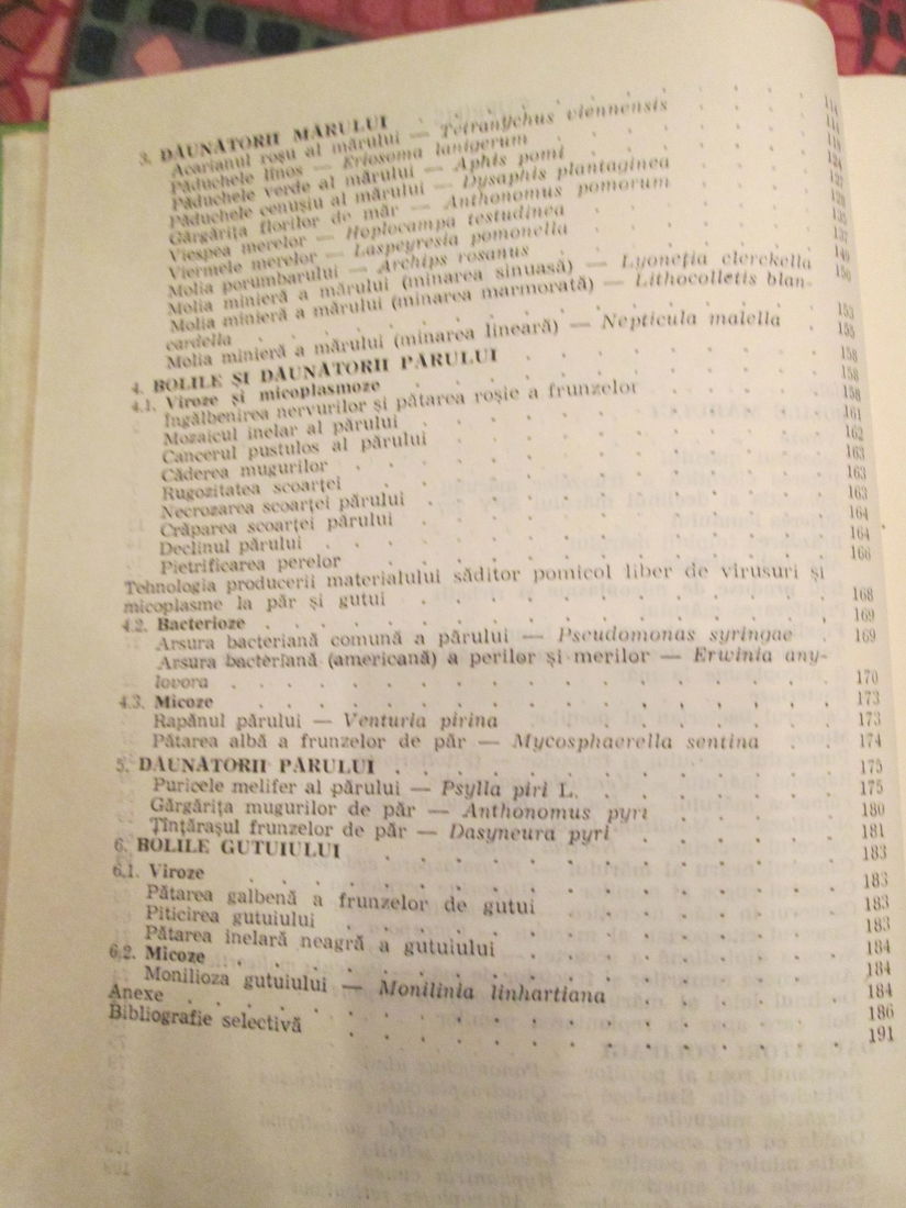 1990 Combaterea  bolilor si daunatorilor