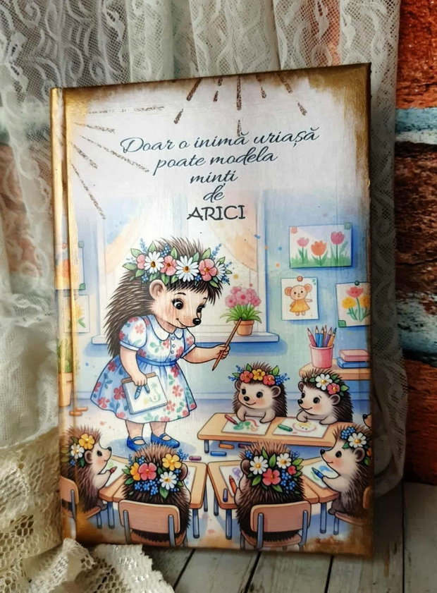 Agenda personalizata pentru educatoare/ invatatoare - tema arici