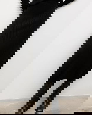 Answear.LAB fusta de casmir culoarea negru, midi, evazati