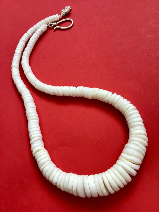 Colier CHOKER sidef alb