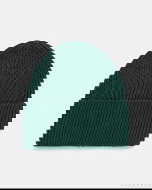 Medicine caciula culoarea verde