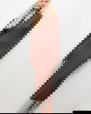 Answear.LAB rochie de cașmir culoarea maro, midi, mulata