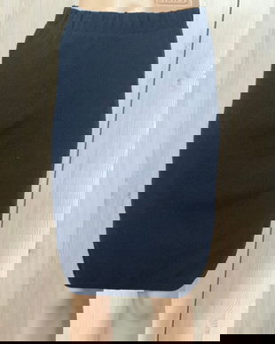 FUSTA  BENETTON DIN LANA 100% MARIME XS