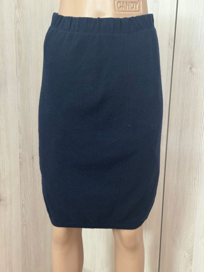 FUSTA  BENETTON DIN LANA 100% MARIME XS