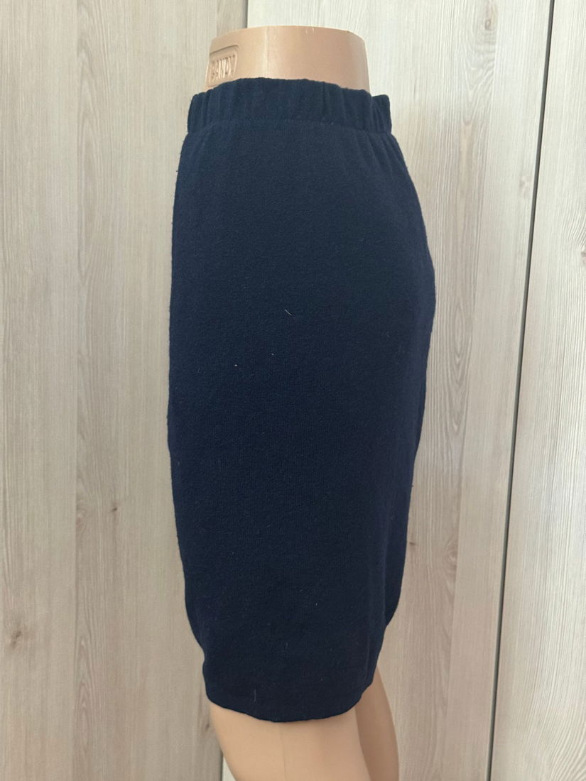 FUSTA  BENETTON DIN LANA 100% MARIME XS