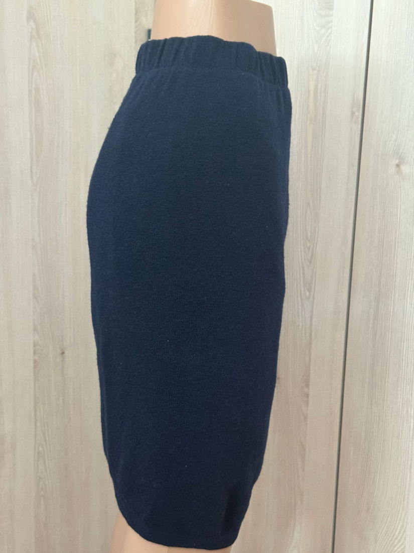 FUSTA  BENETTON DIN LANA 100% MARIME XS