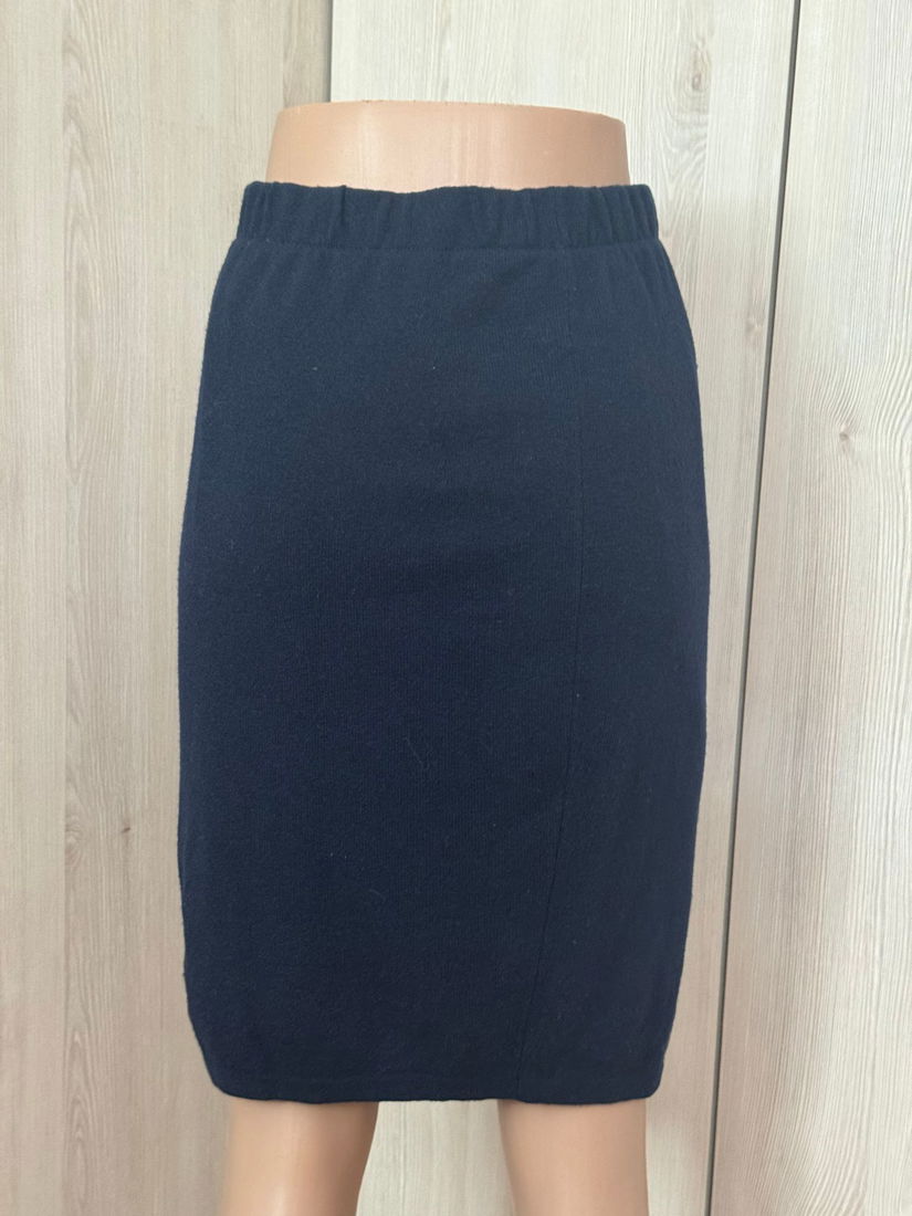 FUSTA  BENETTON DIN LANA 100% MARIME XS
