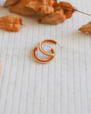 Cercei rotunzi / hoops din margele colorate