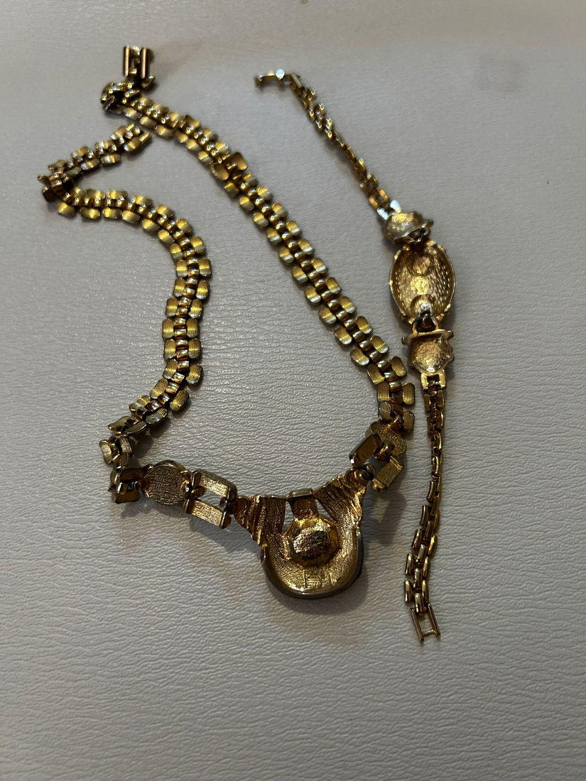 Set colier+ brățară vintage Franța