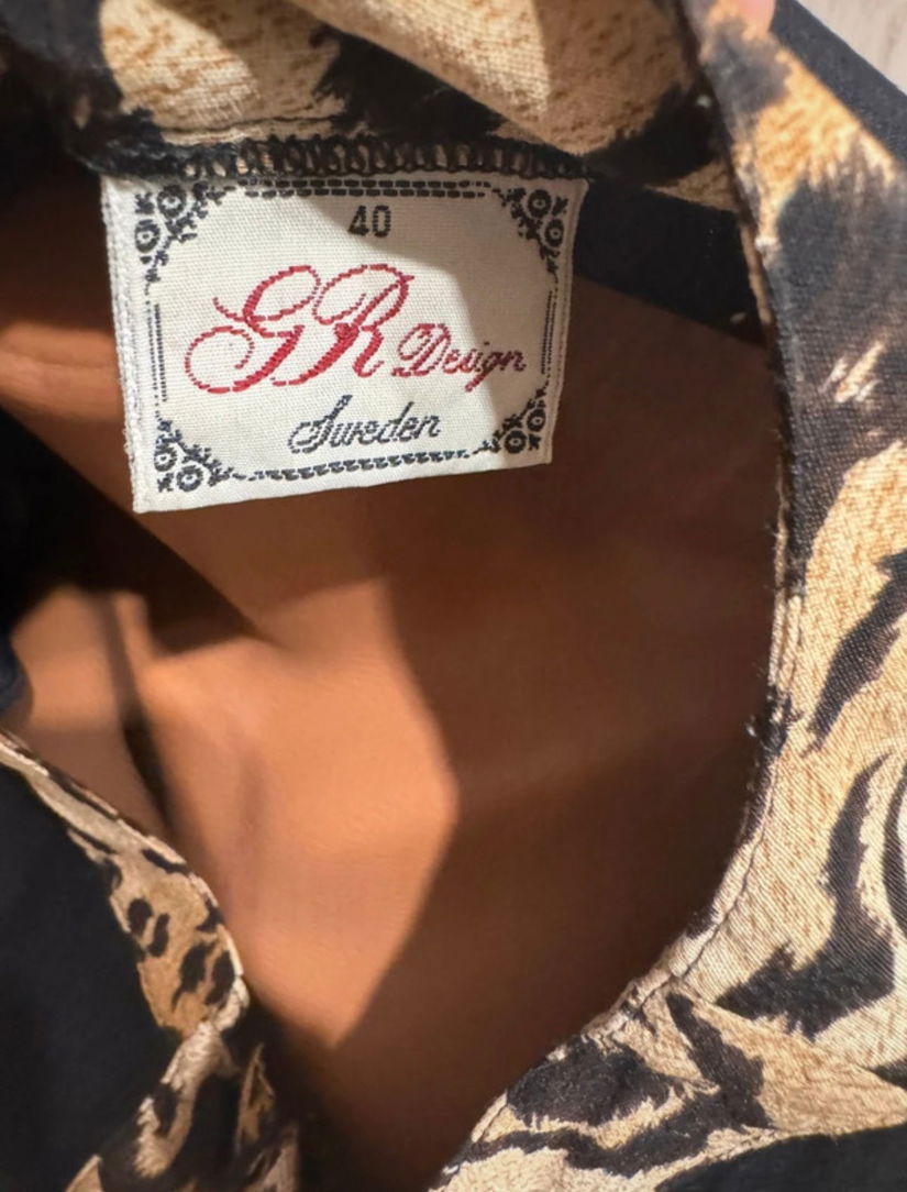 BLUZA DEOSEBITA PRINT LEOPARD VASCOZA MARIME 40 SUEDIA
