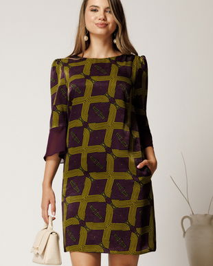 Rochie scurta mov din voal cu imprimeu lime si croi cambrat