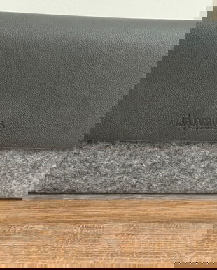 GEANTA PLIC SAU PORTFARD LA PRAIRIE ORIGINALA DEOSEBITA