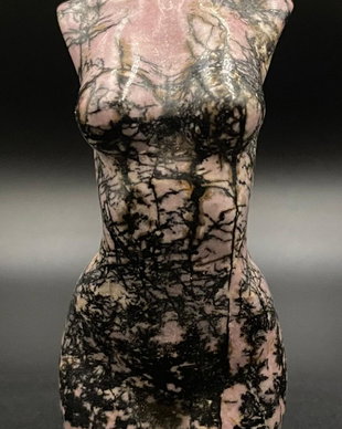Rodonit - Sculptura nud din piatra semipretioasa
